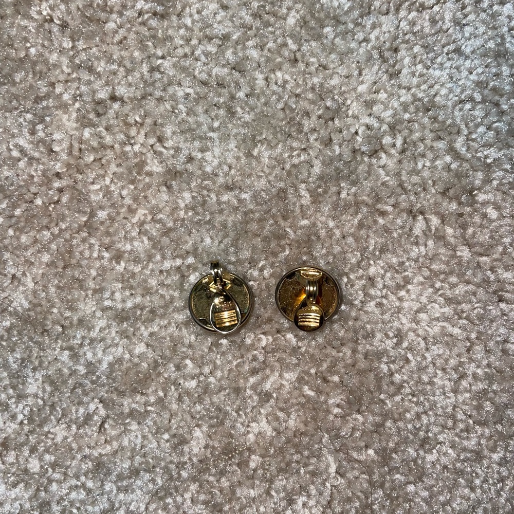Vintage 50’s Gold Round Stud Clip-on Earrings - Picture 7 of 7